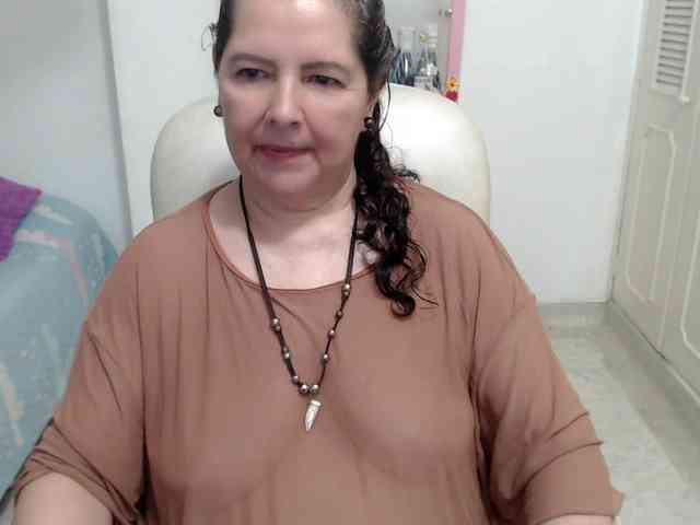 leonela-68 webcam