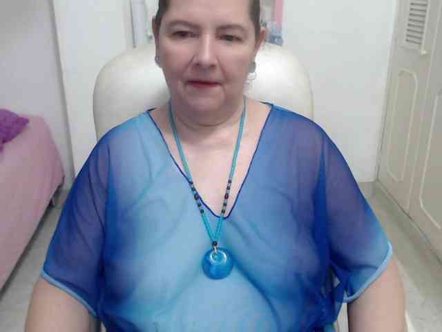 leonela-68 webcam