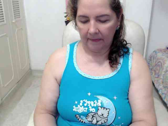 leonela-68 webcam