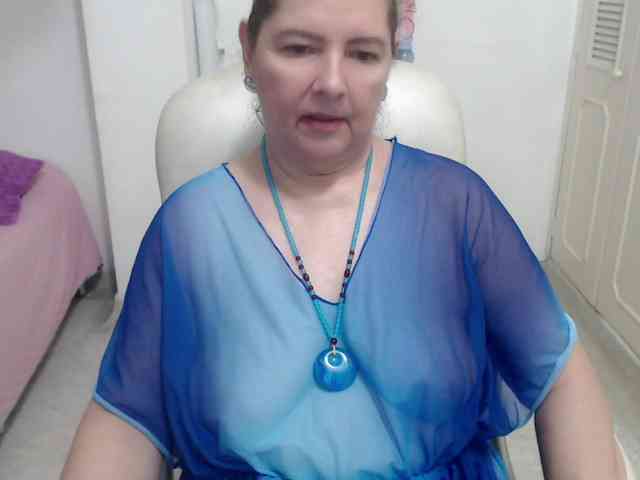 leonela-68 webcam
