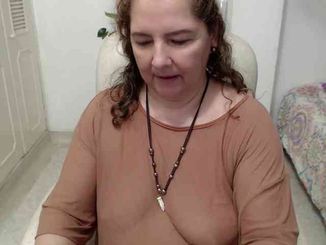 leonela-68 webcam