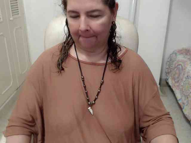 leonela-68 webcam