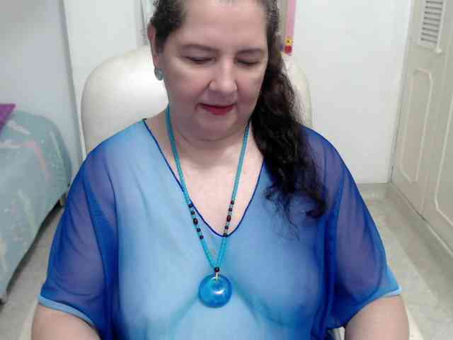 leonela-68 webcam