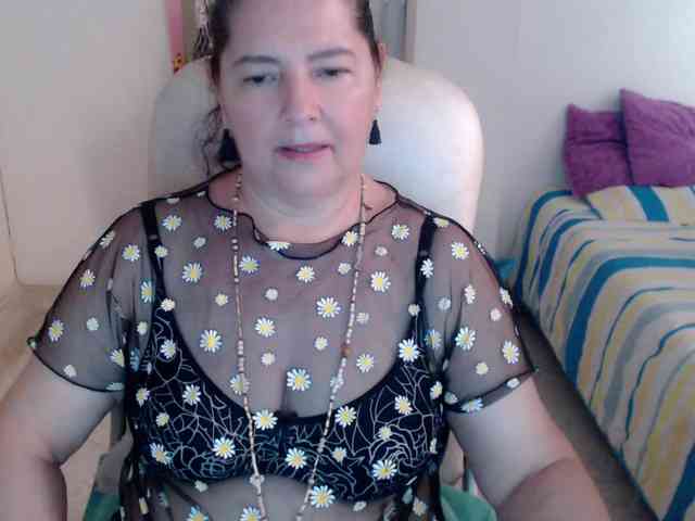 leonela-68 leonela-68