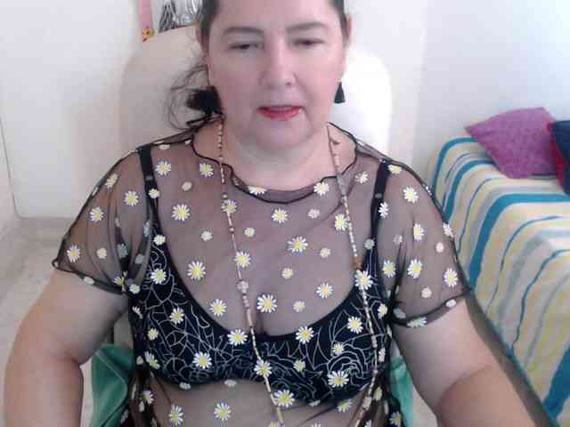 leonela-68 webcam