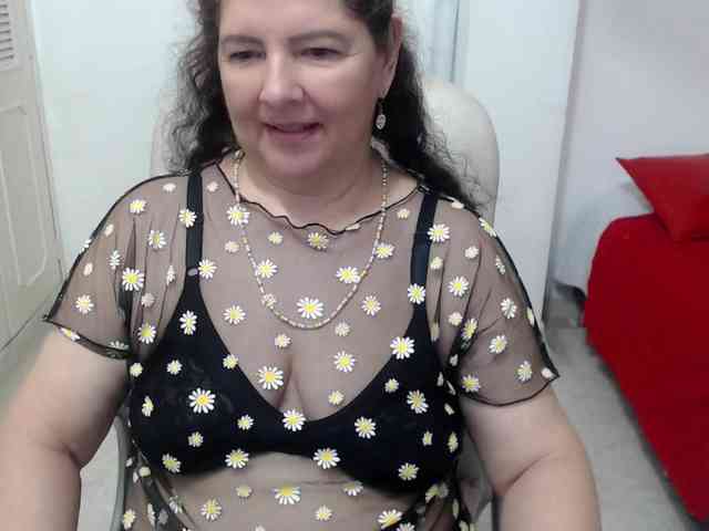 leonela-68 webcam