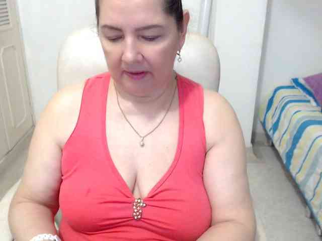 leonela-68