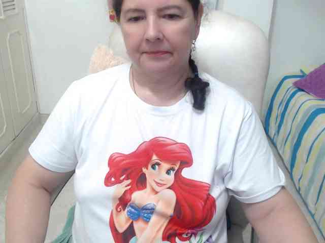leonela-68 webcam