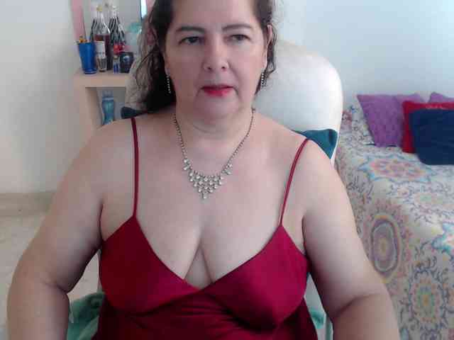 leonela-68