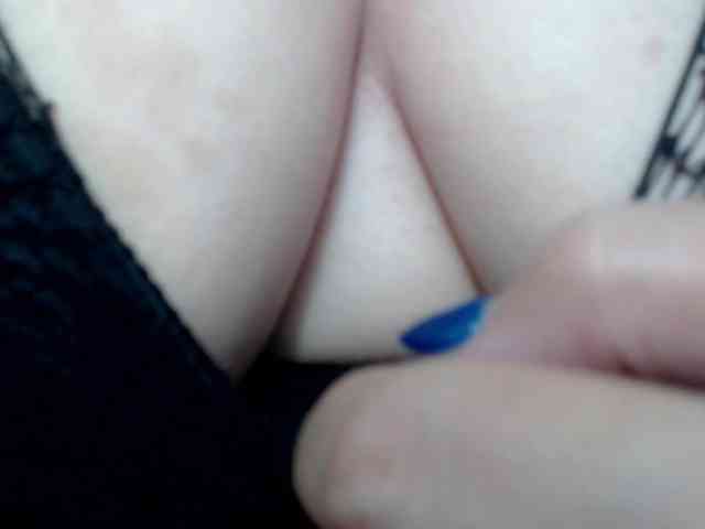 leonela-68 webcam