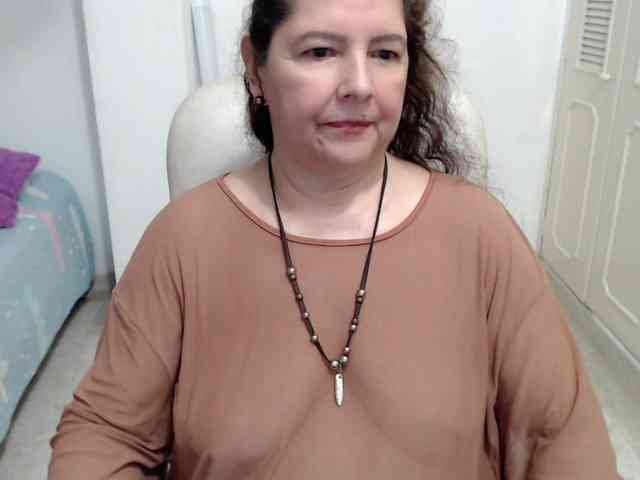 leonela-68 webcam