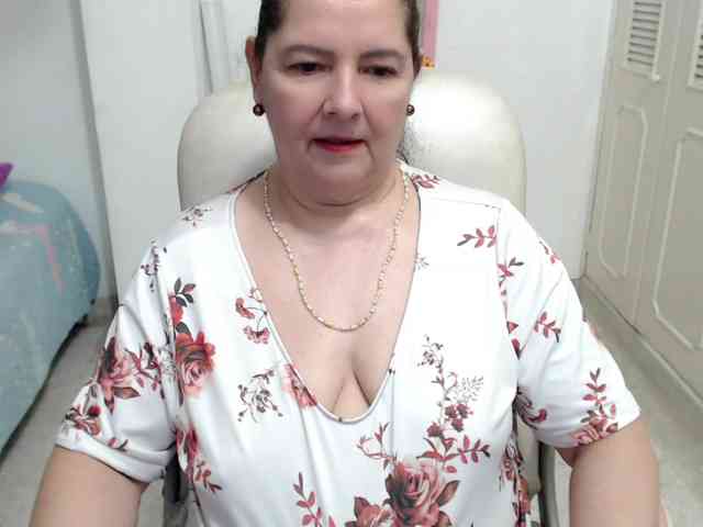 leonela-68 webcam