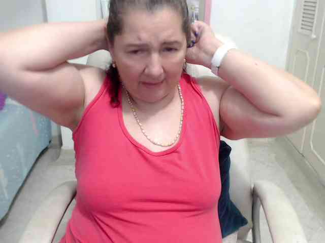 leonela-68 leonela-68