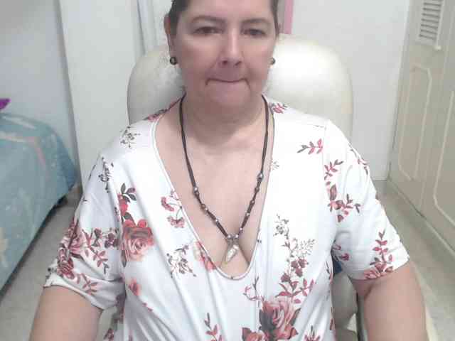leonela-68 webcam