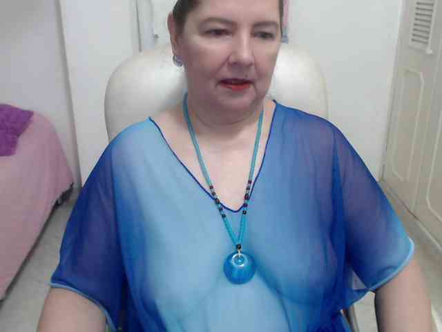 leonela-68 webcam