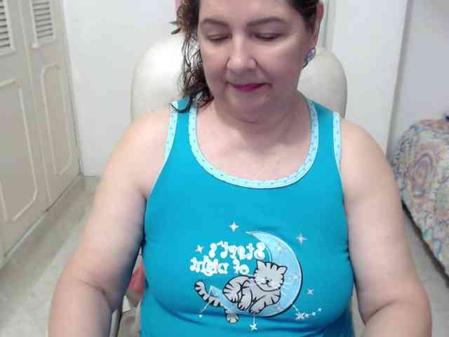 leonela-68 webcam