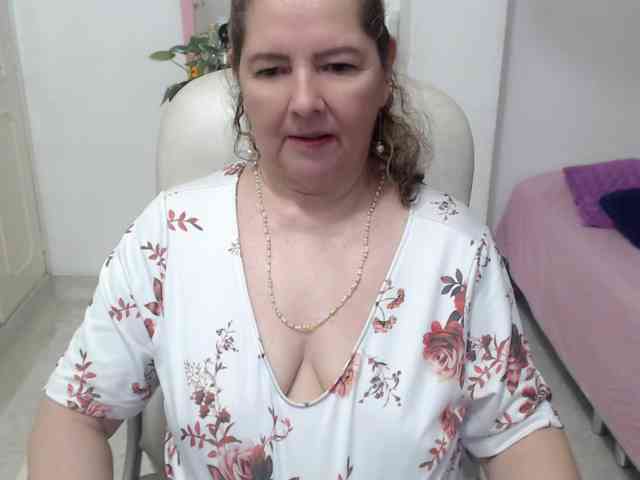 leonela-68 webcam
