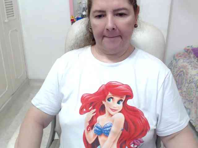 leonela-68 webcam