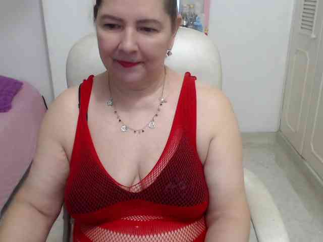 leonela-68 webcam