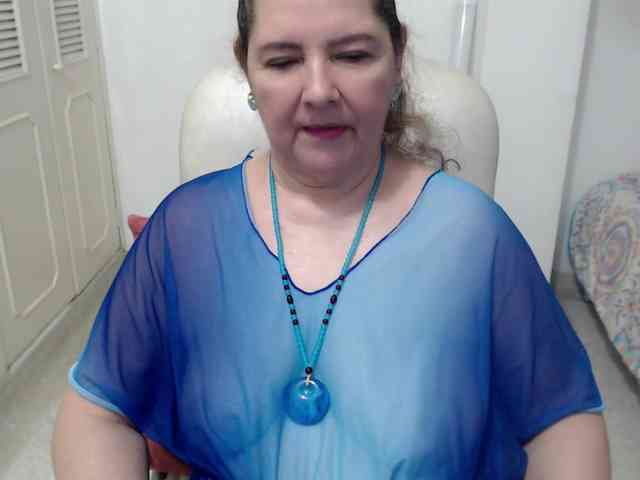 leonela-68 webcam