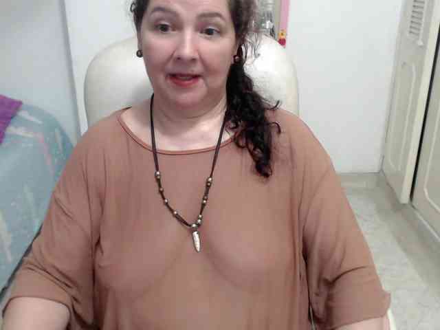 leonela-68 webcam