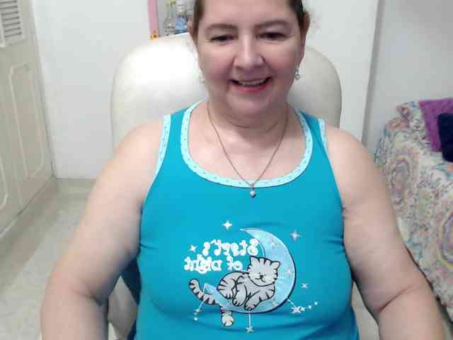 leonela-68 Live Webcam on BongaCams