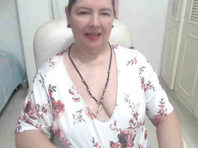 leonela-68 webcam