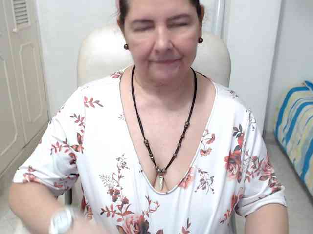 leonela-68 webcam