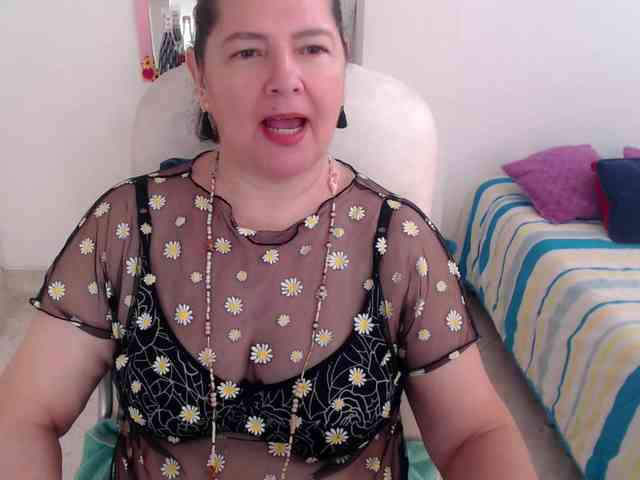 leonela-68 webcam