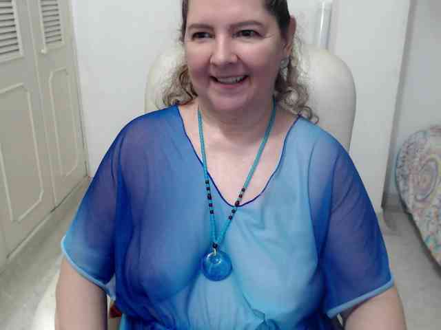 leonela-68 webcam