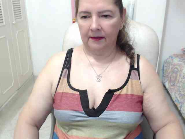 leonela-68 webcam