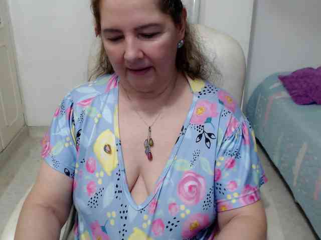 leonela-68