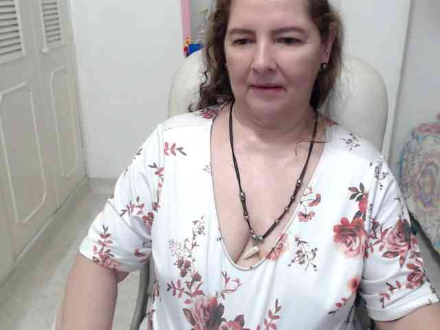 leonela-68 webcam