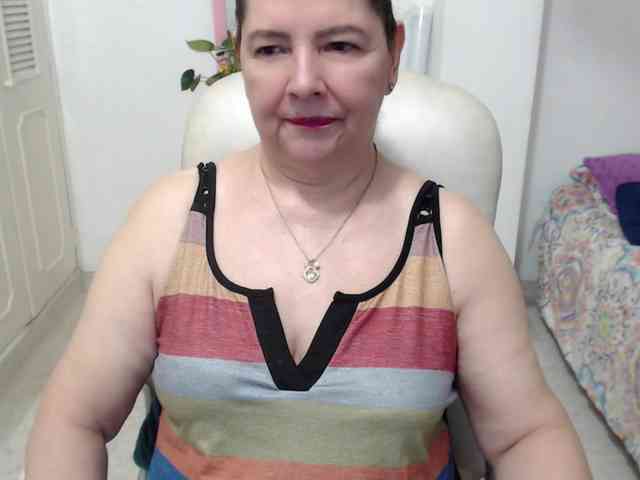 leonela-68 webcam