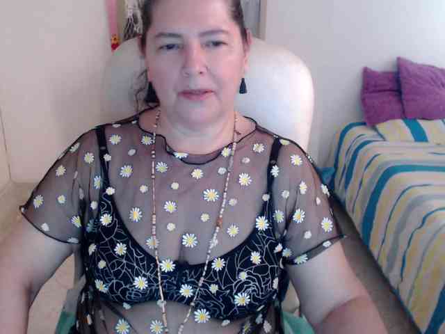 leonela-68 webcam