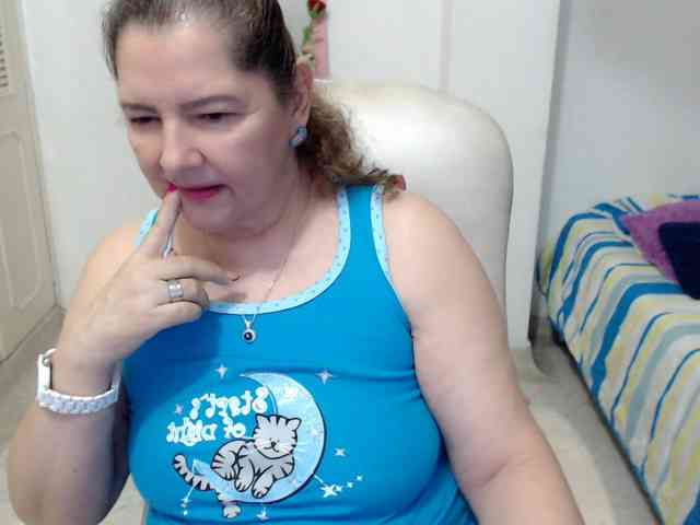 leonela-68 webcam