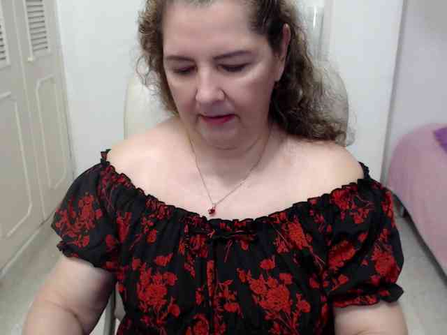 leonela-68