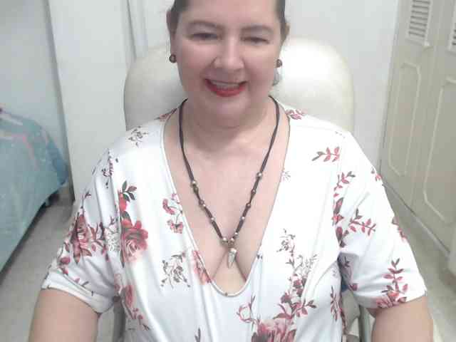 leonela-68 webcam