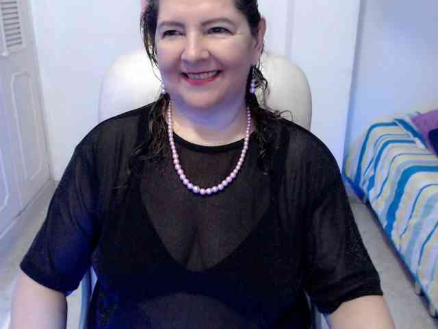 leonela-68