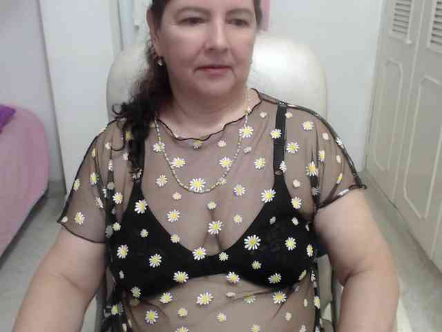leonela-68 webcam