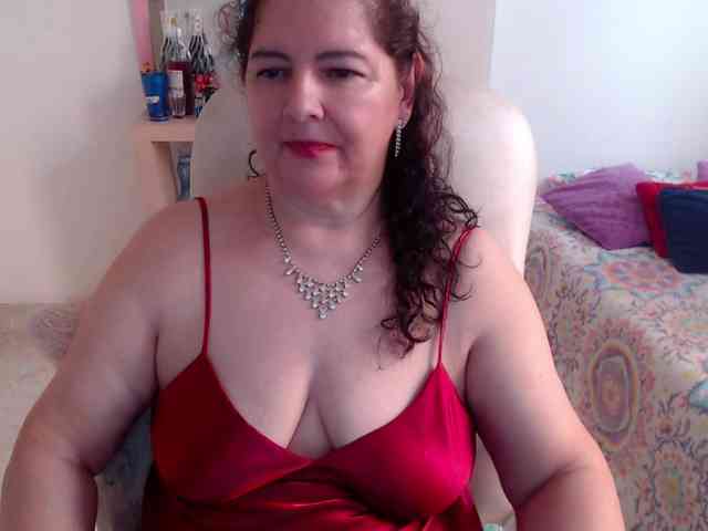 leonela-68