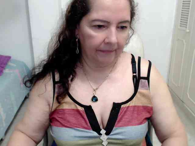 leonela-68 webcam
