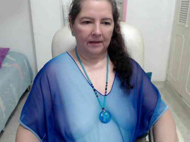 leonela-68 webcam