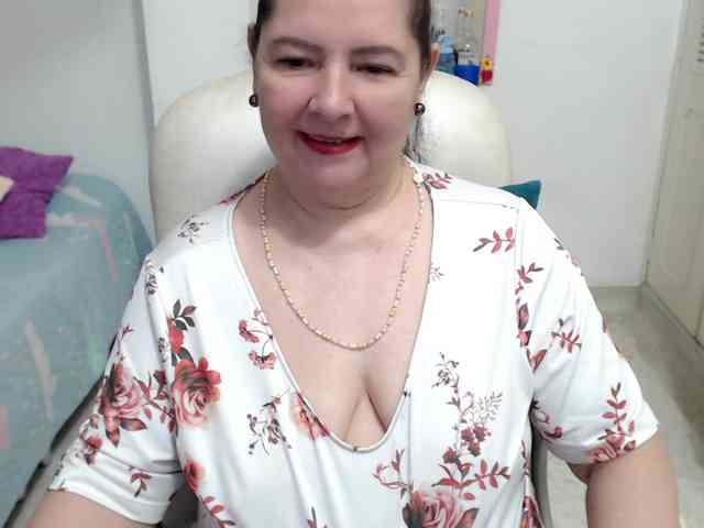 leonela-68