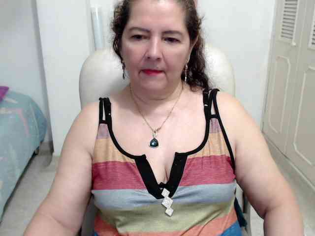 leonela-68 webcam