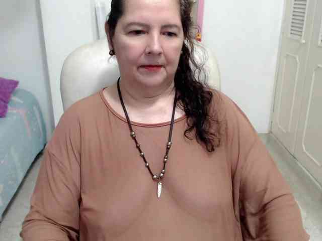leonela-68 webcam