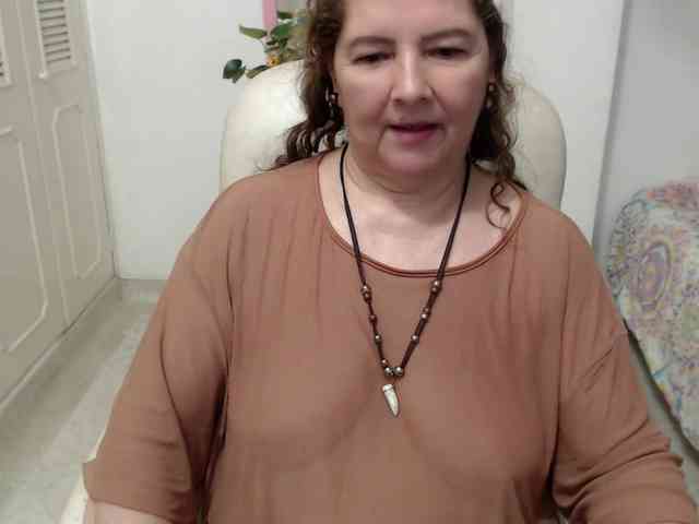 leonela-68 webcam
