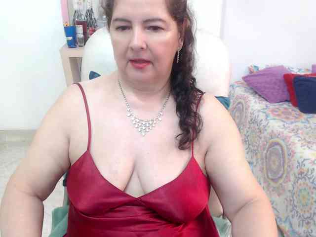 leonela-68