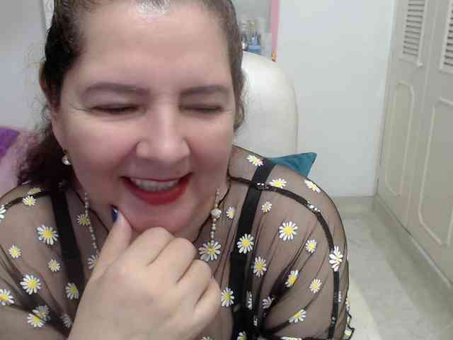 leonela-68 webcam