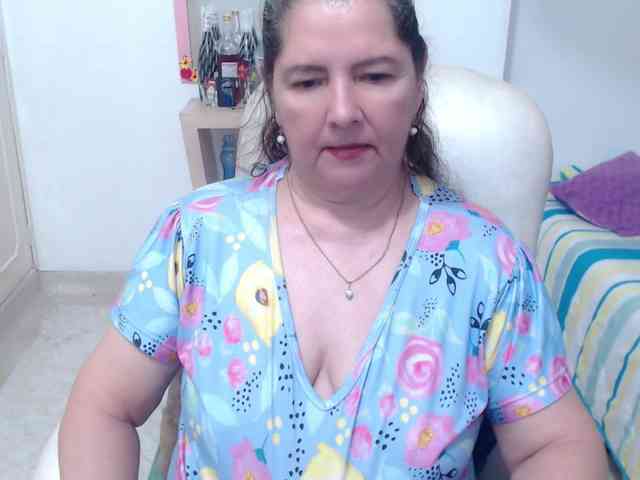 leonela-68 webcam